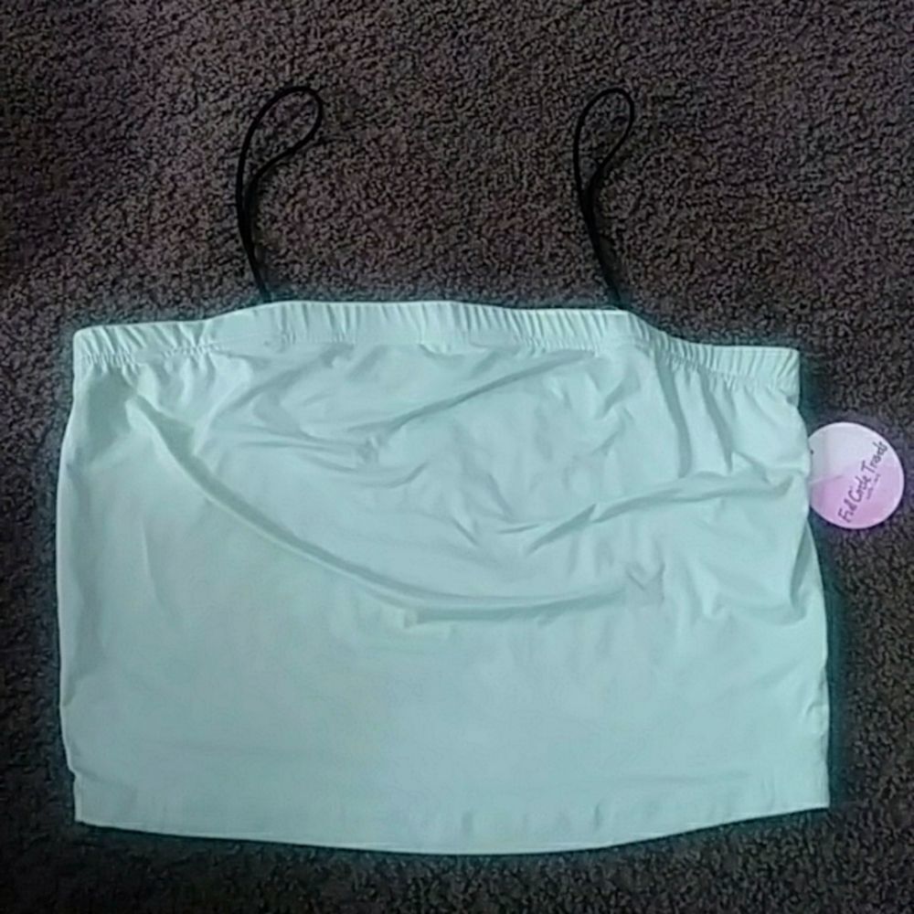 Full circle trends pastel mint crop tube top with black straps